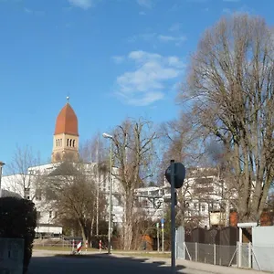ferienwohnung-pfersee-mit-terasse.com-bavaria.com/